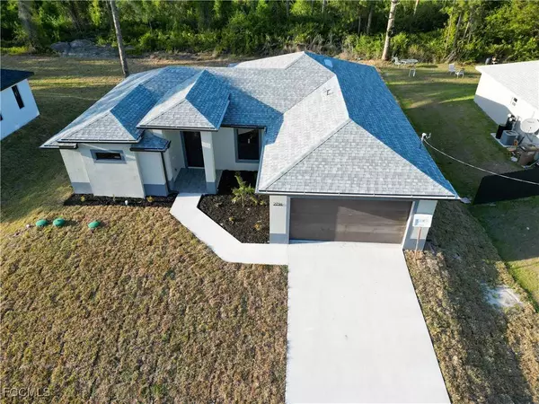 2714 2ND ST SW, Lehigh Acres, FL 33976