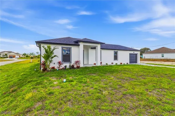 1918 NW 21st TER, Cape Coral, FL 33993