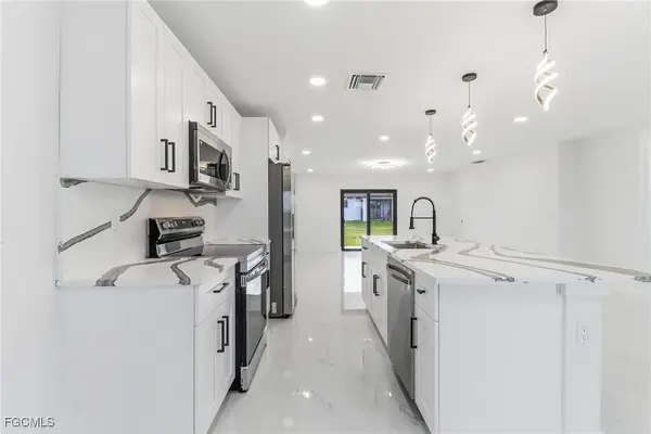 1918 NW 21st TER, Cape Coral, FL 33993