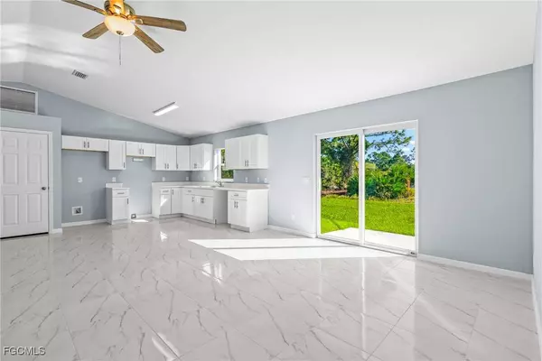 571 Flamingo AVE, Lehigh Acres, FL 33974