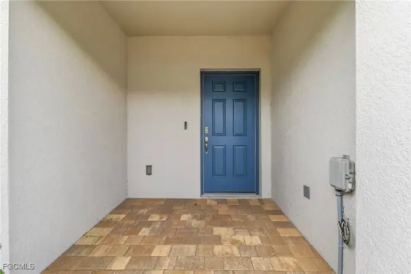 15376 Wildflower CIR, Naples, FL 34119