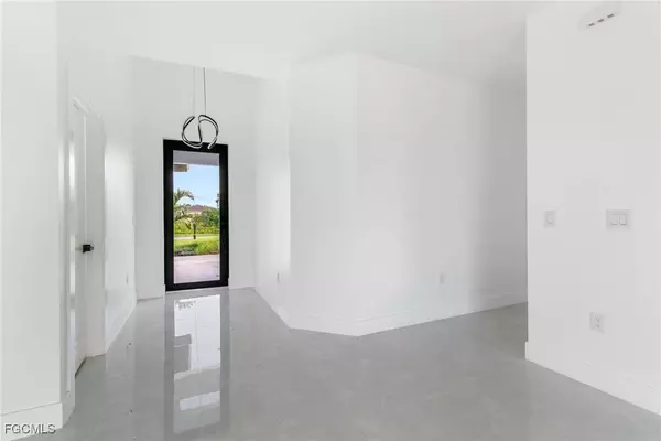 713 Camilla ST E, Lehigh Acres, FL 33974