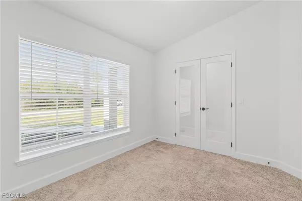 2603 53rd ST SW, Lehigh Acres, FL 33976