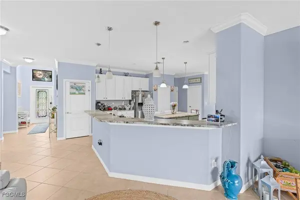 2792 Via Piazza LOOP, Fort Myers, FL 33905