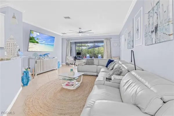 2792 Via Piazza LOOP, Fort Myers, FL 33905