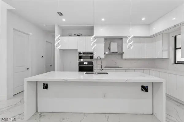 4107 16th ST SW, Lehigh Acres, FL 33976