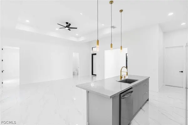 3604 29th ST SW, Lehigh Acres, FL 33976