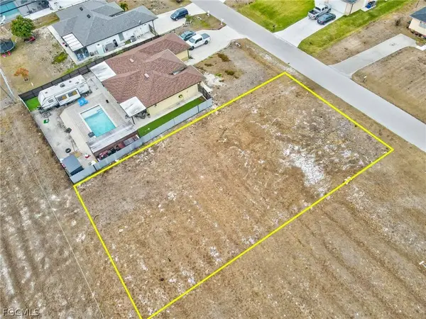 4607 6th ST W, Lehigh Acres, FL 33971