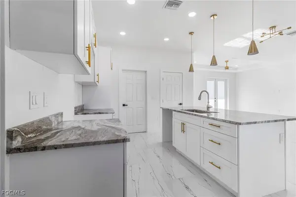 3022 33RD ST SW, Lehigh Acres, FL 33976