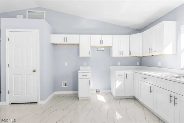 1246 Ecclesia ST E, Lehigh Acres, FL 33974