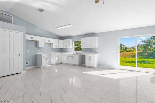 1246 Ecclesia ST E, Lehigh Acres, FL 33974