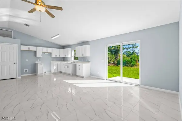 1246 Ecclesia ST E, Lehigh Acres, FL 33974