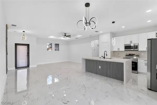 417 Mercedes CT, Lehigh Acres, FL 33972