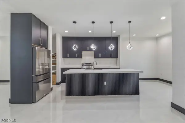 442 Mercedes CT, Lehigh Acres, FL 33972