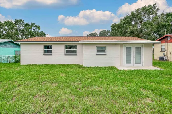 717 W WINIFRED ST, Avon Park, FL 33825