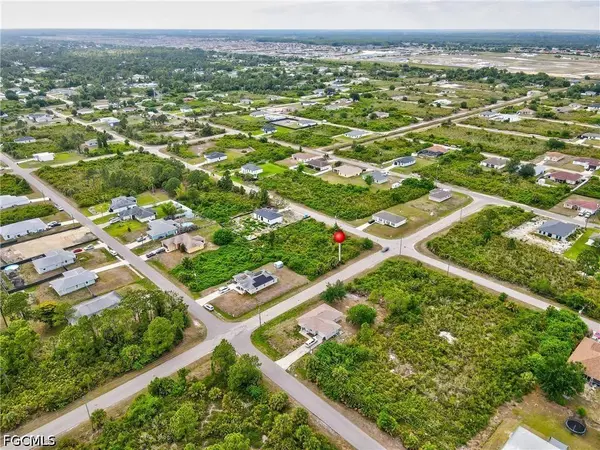 2901 67th ST W, Lehigh Acres, FL 33971