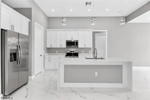 1114 Bari ST E, Lehigh Acres, FL 33974