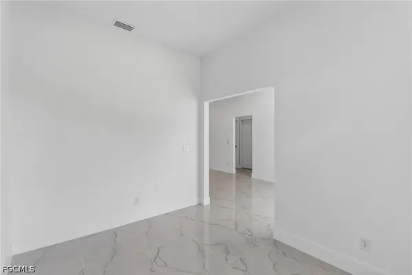 1156 Damen ST E, Lehigh Acres, FL 33974