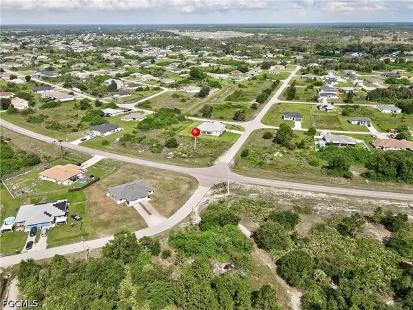 854/856 Alabama RD S, Lehigh Acres, FL 33974