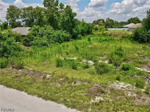 4108 15th ST SW, Lehigh Acres, FL 33976