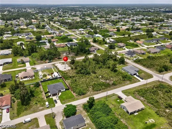 2612 25th ST SW, Lehigh Acres, FL 33976