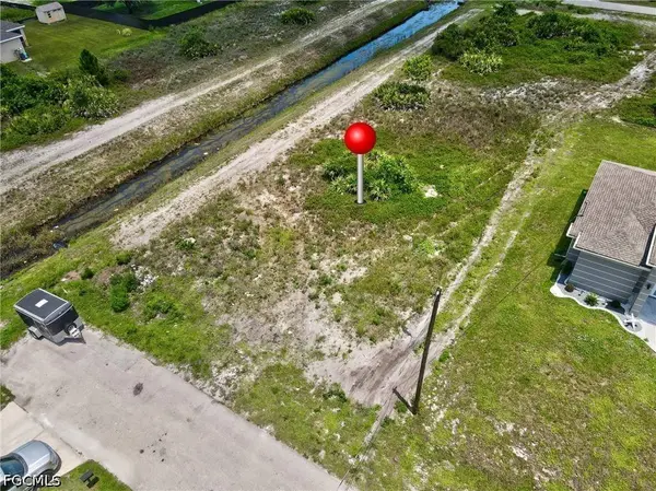 2718 25th ST SW, Lehigh Acres, FL 33976