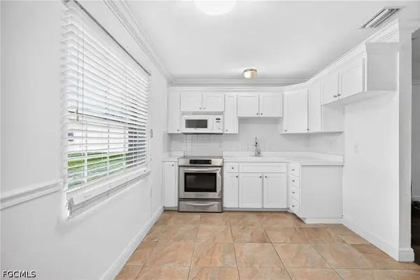 2238 Towles ST, Fort Myers, FL 33916