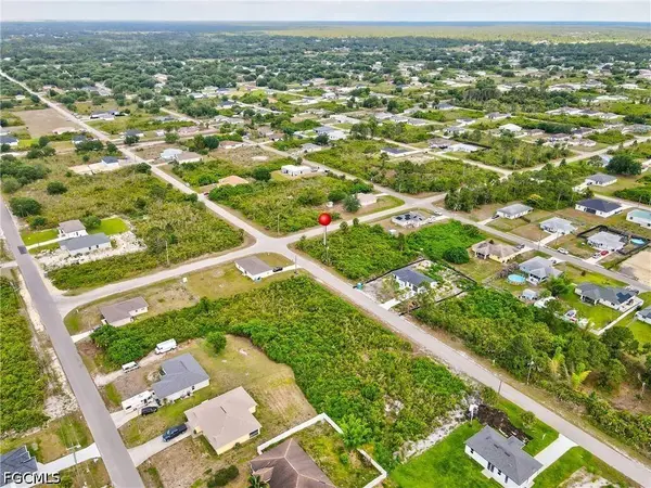 2901 67th ST W, Lehigh Acres, FL 33971