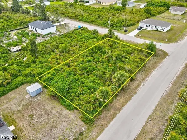 2901 67th ST W, Lehigh Acres, FL 33971
