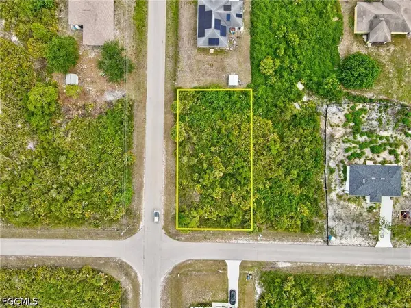 2901 67th ST W, Lehigh Acres, FL 33971