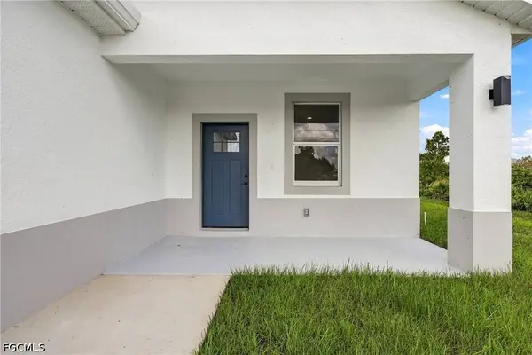 3011 54th ST W, Lehigh Acres, FL 33971