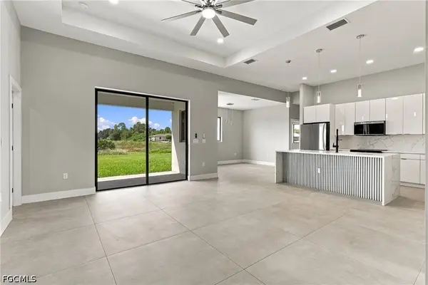 3819 34th ST SW, Lehigh Acres, FL 33976