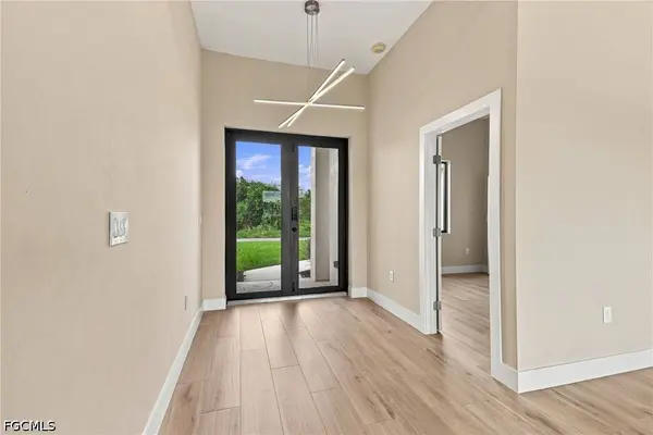 3817 34th ST SW, Lehigh Acres, FL 33976