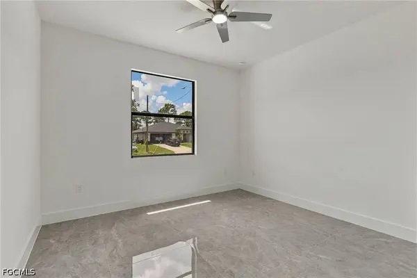 3900 25th ST SW, Lehigh Acres, FL 33976