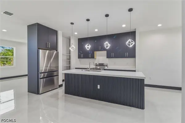 442 Mercedes CT, Lehigh Acres, FL 33972
