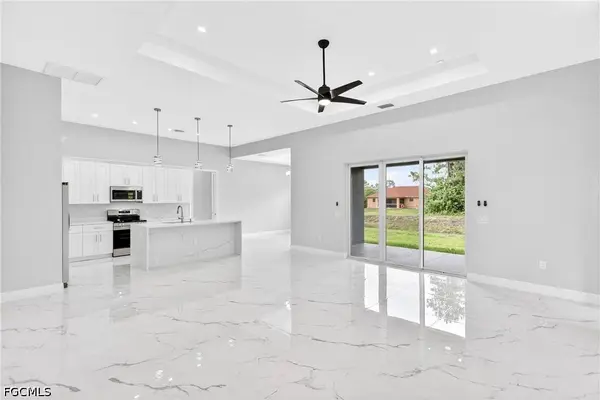 1118 Bari ST E, Lehigh Acres, FL 33974