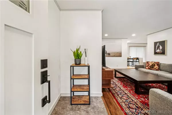 5642 S Richmond AVE, Tulsa, OK 74135