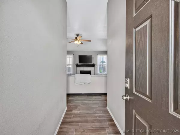 20401 E 42nd PL, Broken Arrow, OK 74014