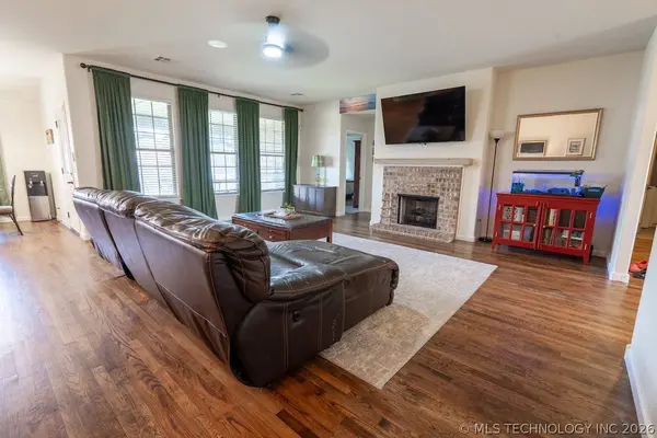 3341 S 208th East Avenue, Broken Arrow, OK 74014
