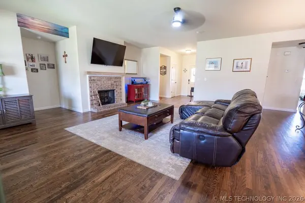 3341 S 208th East Avenue, Broken Arrow, OK 74014