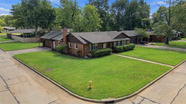 5205 S Birmingham PL, Tulsa, OK 74105