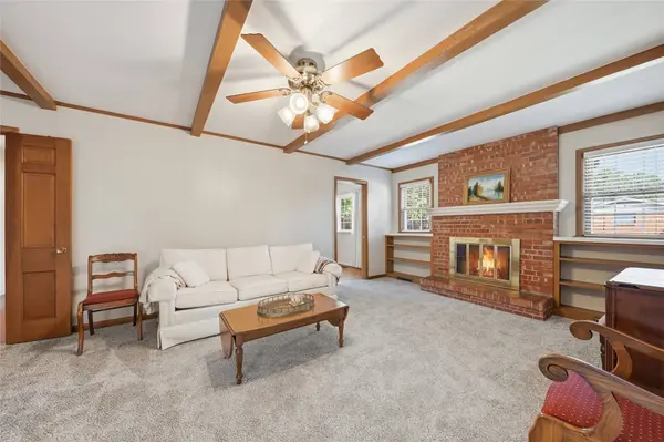 5205 S Birmingham PL, Tulsa, OK 74105
