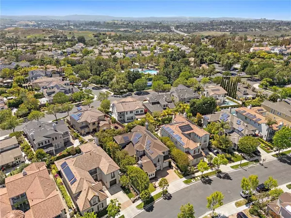 11 Markham LN, Ladera Ranch, CA 92694