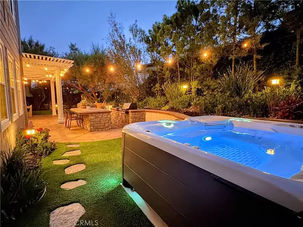 11 Markham LN, Ladera Ranch, CA 92694