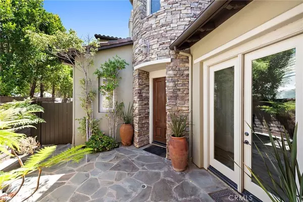 4 Dennis LN, Ladera Ranch, CA 92694