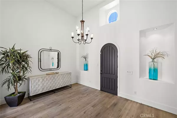 19 Dennis LN, Ladera Ranch, CA 92694