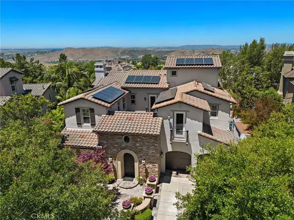 19 Dennis LN, Ladera Ranch, CA 92694