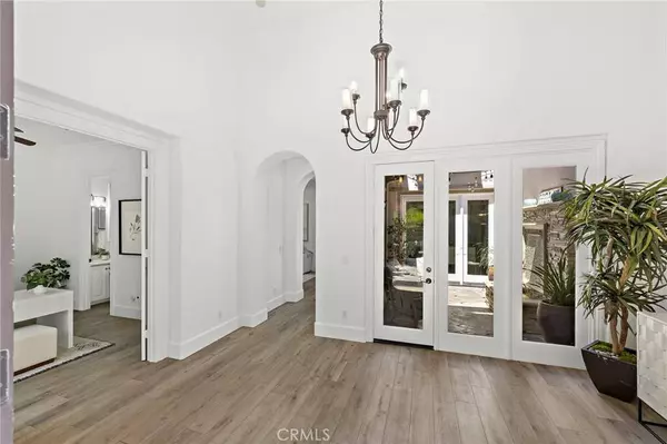 19 Dennis LN, Ladera Ranch, CA 92694