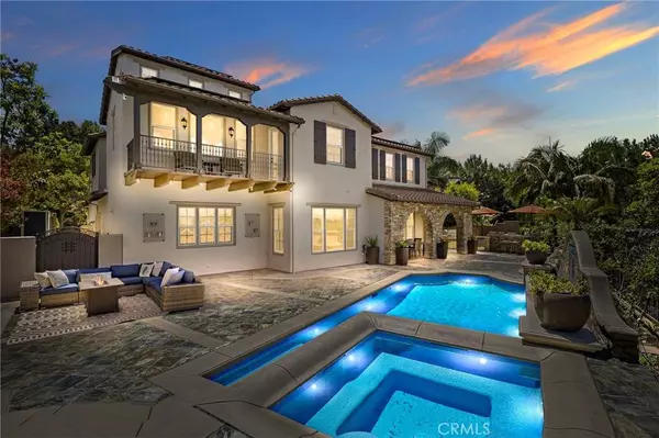 19 Dennis LN, Ladera Ranch, CA 92694