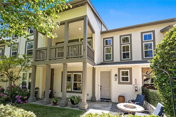 67 Orange Blossom CIR, Ladera Ranch, CA 92694